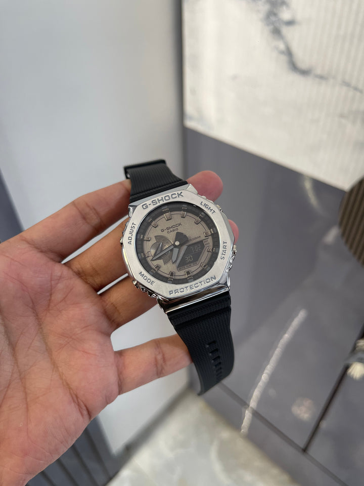 GM-2100 Watch – Stylish & Durable Timepiece