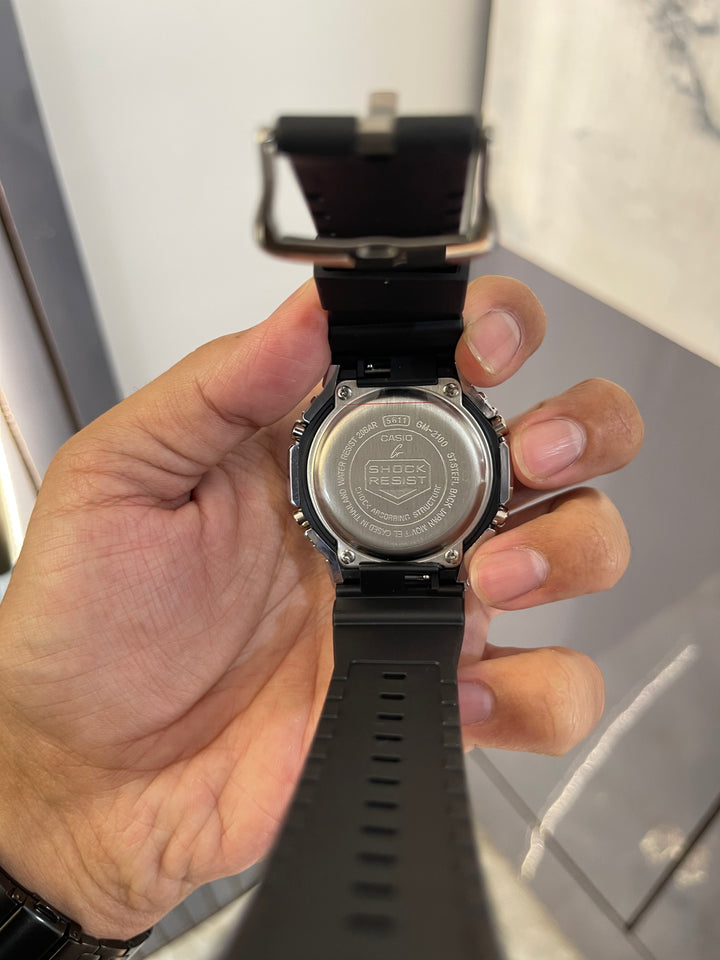 GM-2100 Watch – Stylish & Durable Timepiece